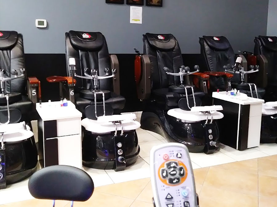 Bijou Nail Spa And Hair